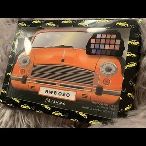F.R.I.E.N.D.S X Makeup Revolution palette